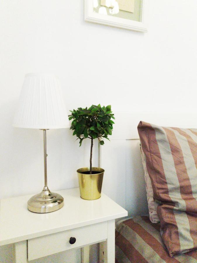 Discover - 3 Rakowicka St - Classic Near Main Station - Netflix Апартаменти
